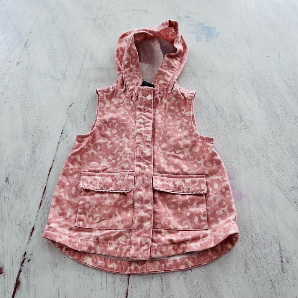 Cynthia Rowley Animal Print Hooded Vest in Pink Size 24M